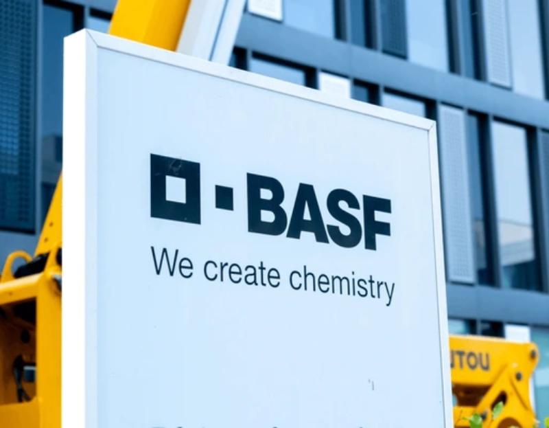 BASF, Optik Parlatıcı İş Birimini Catexel’e Devretti