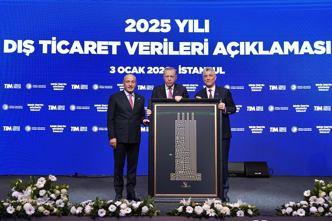Türkiye 2025'te 273,4 Milyar Dolarla İhracatta Yeni Bir Rekora İmza Attı